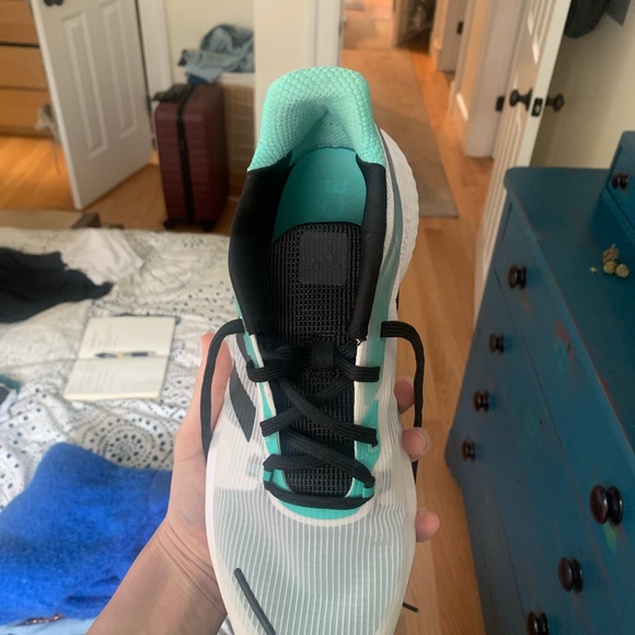 MENS Adidas Bounce sneakers size 9.5 men’s/ 11 women’s - Picture 4 of 7